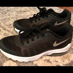 Nike Women’s Air Max size 7.5